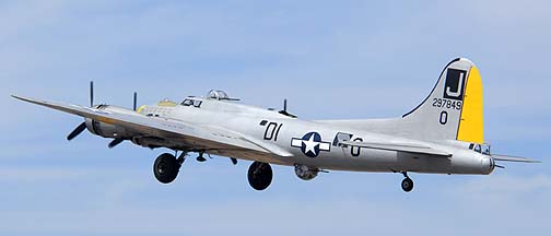 Boeing B-17G Flying Fortress N390TH Liberty Belle